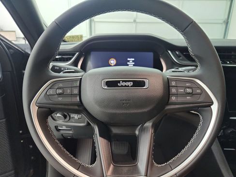 New 2026 Jeep Grand Cherokee Laredo AWD/4WD image 22