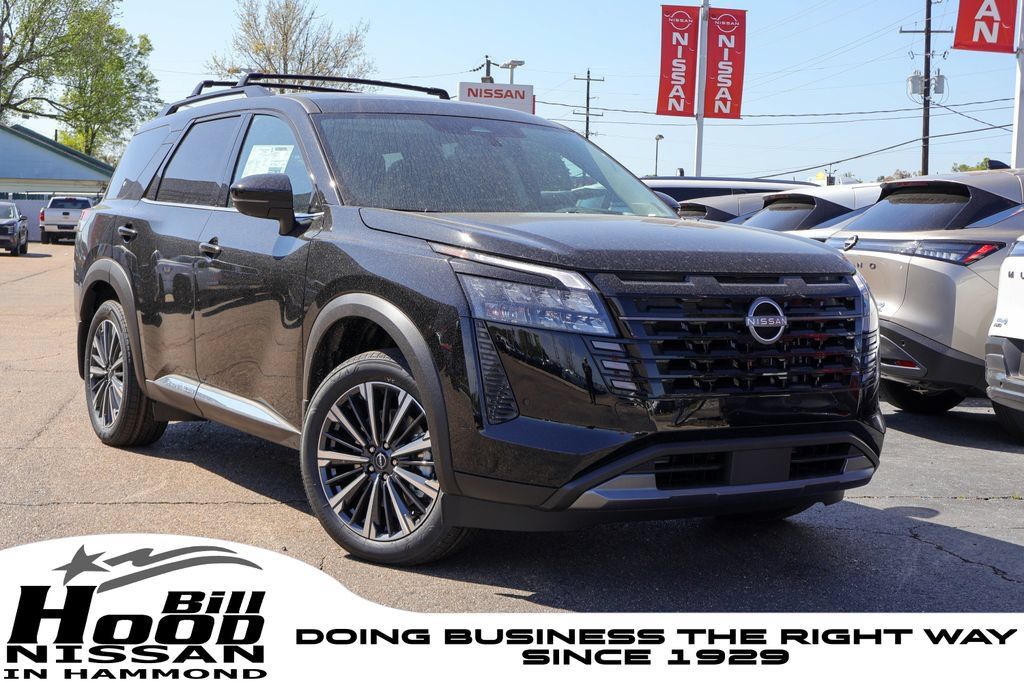 New 2026 Nissan Pathfinder Platinum w/ Accent Package FWD image 1