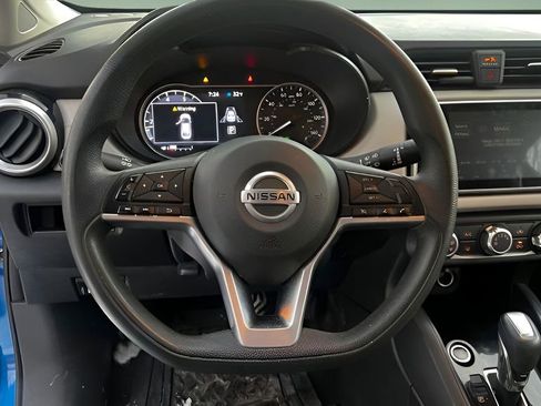 Used 2021 Nissan Versa SV image 10