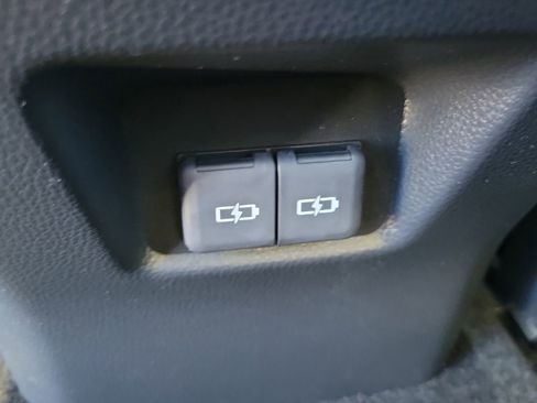 Used 2023 Toyota RAV4 XLE image 11