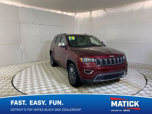 Used 2019 Jeep Grand Cherokee Limited AWD/4WD image 1
