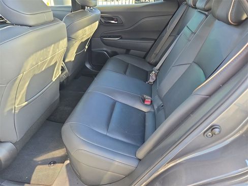 Used 2023 Toyota Crown Limited image 17