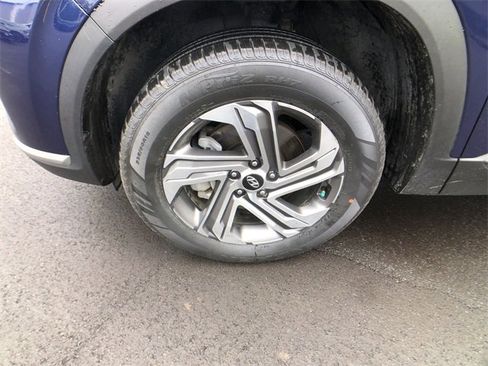 Used 2023 Hyundai Santa Fe SE w/ Cargo Package image 10