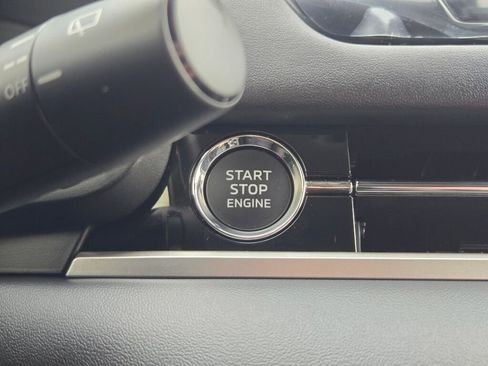 New 2026 Mitsubishi Outlander SE image 21