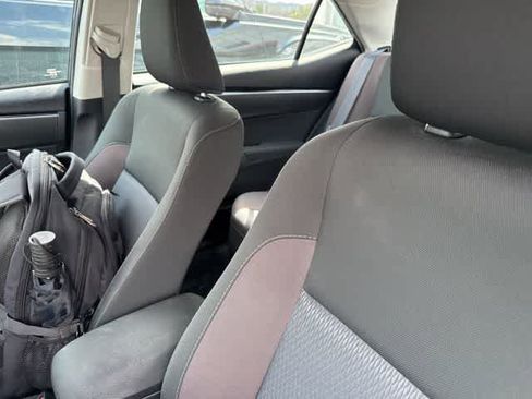 Used 2018 Toyota Corolla LE image 7