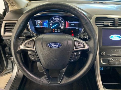 Certified 2020 Ford Fusion SE image 18