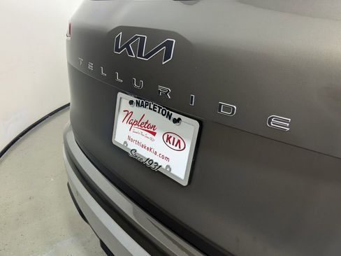 Used 2023 Kia Telluride S AWD/4WD image 8