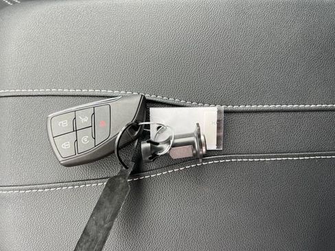 New 2026 Chevrolet Traverse LT w/ LPO, Floor Liner Package image 27