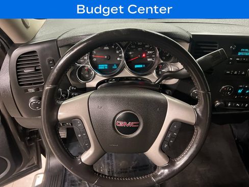 Used 2013 GMC Sierra 2500 SLE w/ SLE Preferred Package AWD/4WD image 18