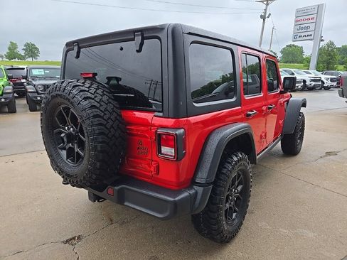 Used 2024 Jeep Wrangler Unlimited Sport AWD/4WD image 10