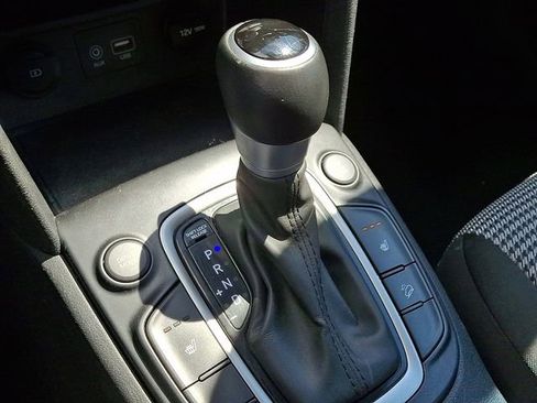 Used 2020 Hyundai Kona SEL AWD/4WD image 16