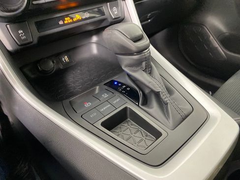 Certified 2023 Toyota RAV4 LE image 19