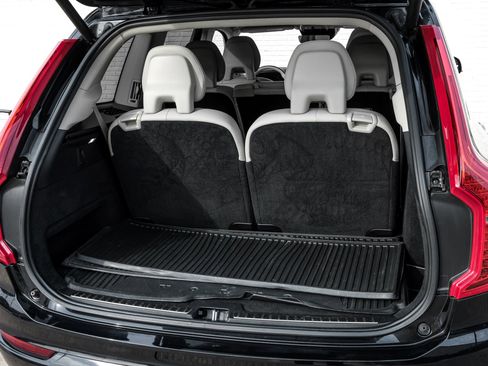 Used 2020 Volvo XC90 T5 Momentum image 61