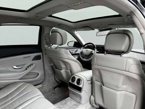 Used 2017 Mercedes-Benz S 550 Sedan image 43