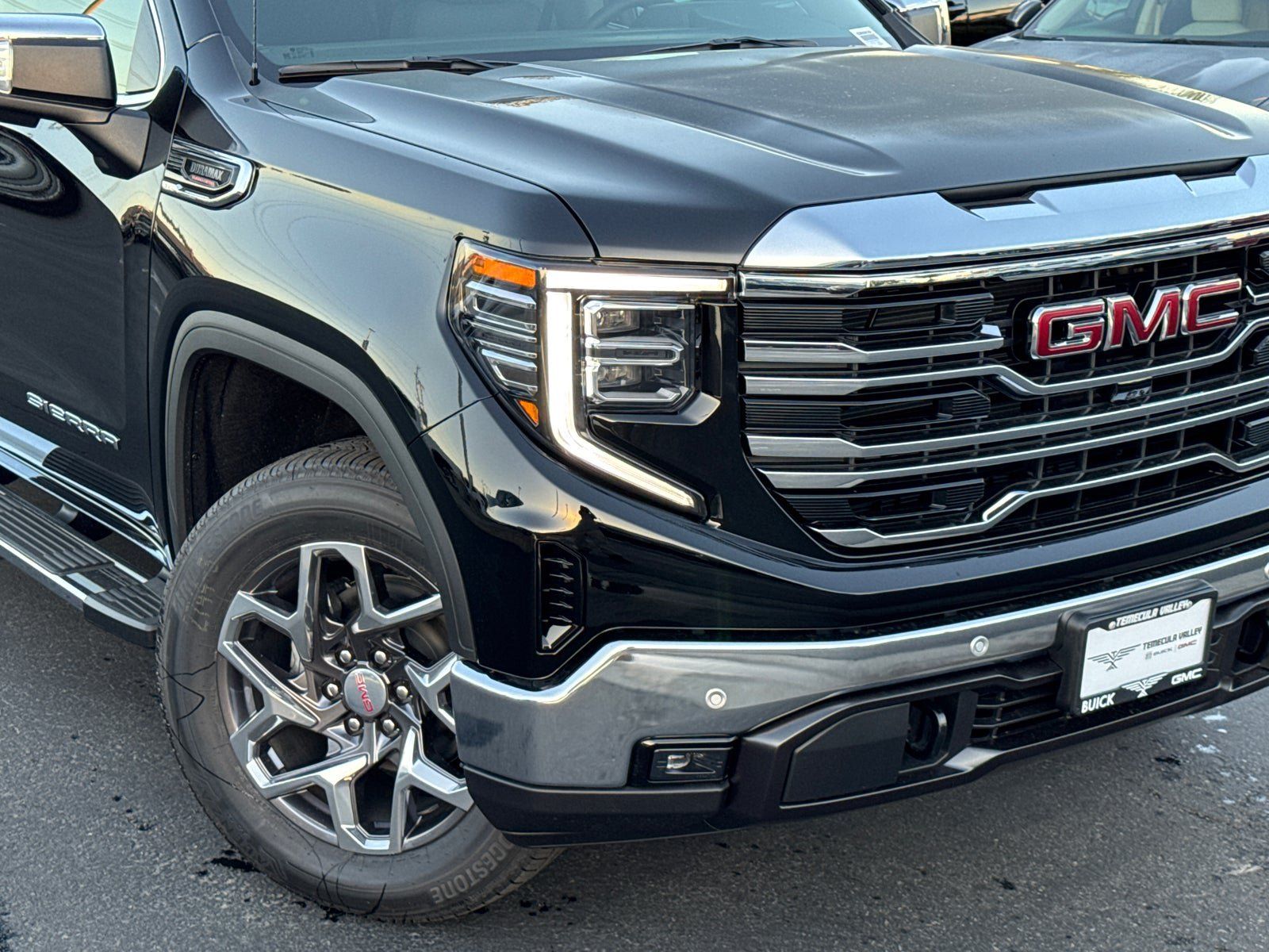 Used 2026 GMC Sierra 1500 SLT w/ SLT Premium Plus Package AWD/4WD image 3