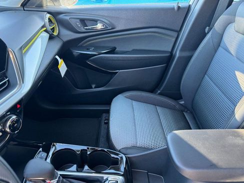 New 2026 Chevrolet Trax LT image 30