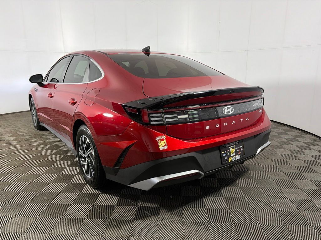 New 2026 Hyundai Sonata Blue FWD image 5