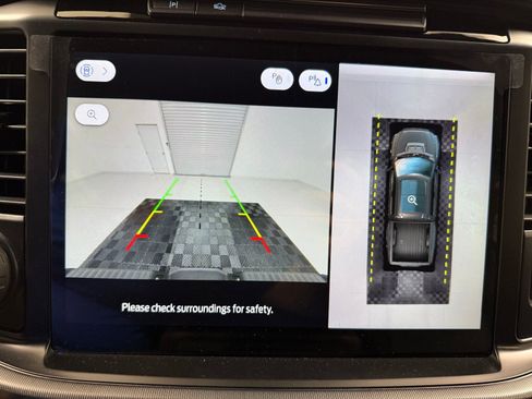 Used 2025 Ford F150 Raptor image 23