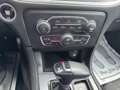 Used 2018 Dodge Charger GT w/ Blacktop Package AWD/4WD image 27