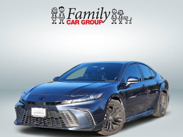 Used 2026 Toyota Camry SE w/ Convenience Package FWD image 1