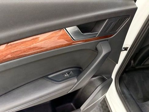 Used 2023 Audi Q5 2.0T Premium Plus image 19