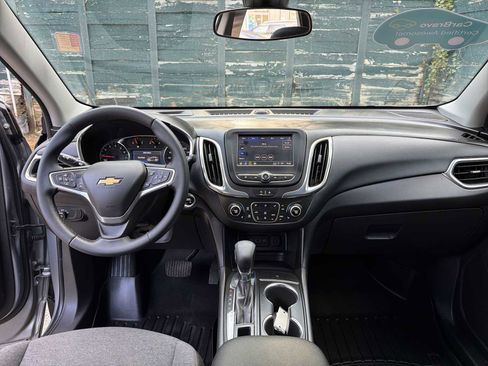 Certified 2023 Chevrolet Equinox LT AWD/4WD image 19