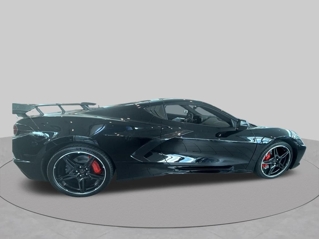 Used 2025 Chevrolet Corvette Stingray Preferred Cpe w/ Battery Protection Package RWD image 10