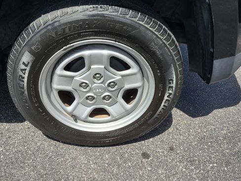 Used 2016 Jeep Patriot Sport w/ Power Value Group image 29