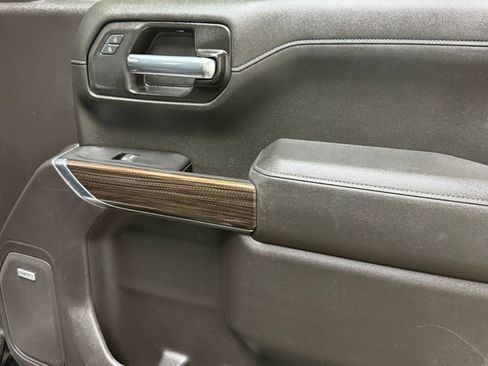 Used 2021 Chevrolet Silverado 1500 LT Trail Boss w/ Convenience Package II image 43