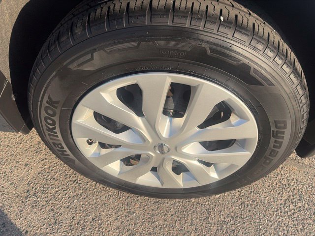 Used 2020 Nissan Rogue S FWD image 10