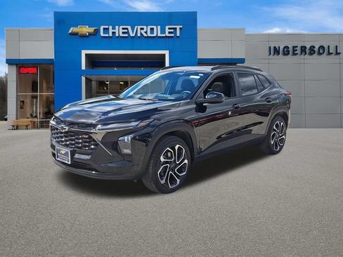 Used 2026 Chevrolet Trax RS w/ Sunroof Package FWD image 31