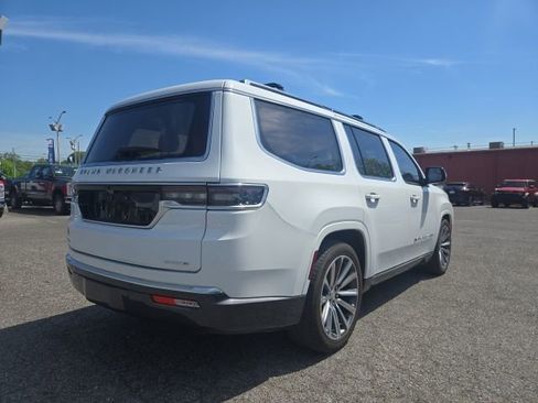 Used 2022 Jeep Grand Wagoneer Series II w/ Premium Group II AWD/4WD image 3