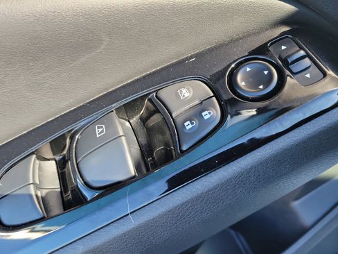 Used 2025 Nissan Altima 2.5 SR image 21