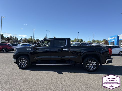 Used 2025 GMC Sierra 1500 SLT w/ SLT Premium Plus Package AWD/4WD image 2