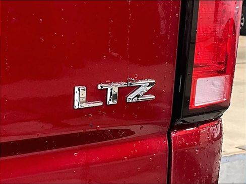 Used 2025 Chevrolet Silverado 2500 LTZ w/ LTZ Premium Package image 29