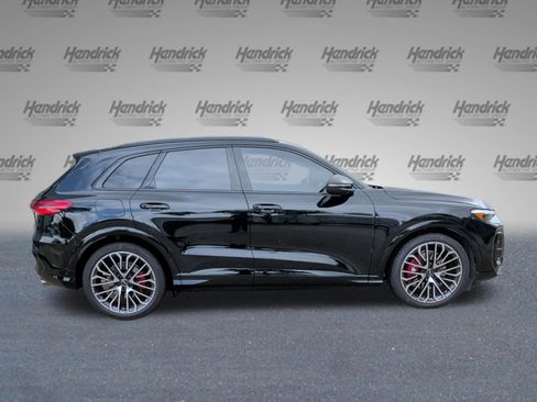 Used 2025 Audi SQ5 Premium Plus AWD/4WD image 11