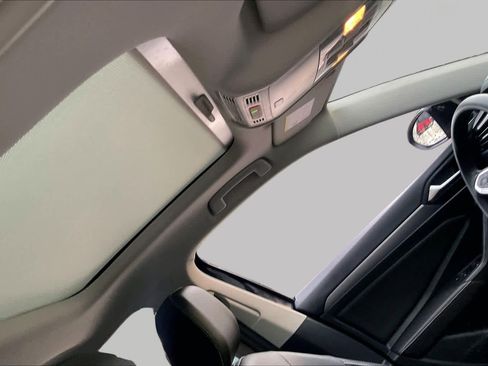 Used 2024 Volkswagen Jetta SE w/ Panoramic Sunroof Package FWD image 14