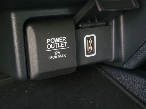 Used 2023 Honda Ridgeline RTL image 11