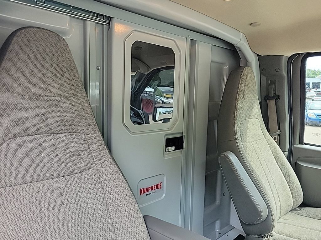 Used 2024 Chevrolet Express 3500 w/ Power Convenience Package RWD image 40