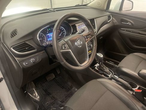 Used 2022 Buick Encore Preferred w/ Safety Package AWD/4WD image 4