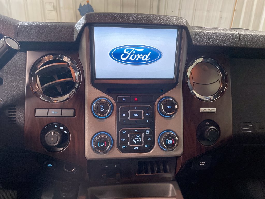 Used 2016 Ford F250 Lariat w/ Chrome Package AWD/4WD image 18