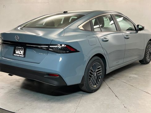 New 2026 Nissan Sentra SV image 5