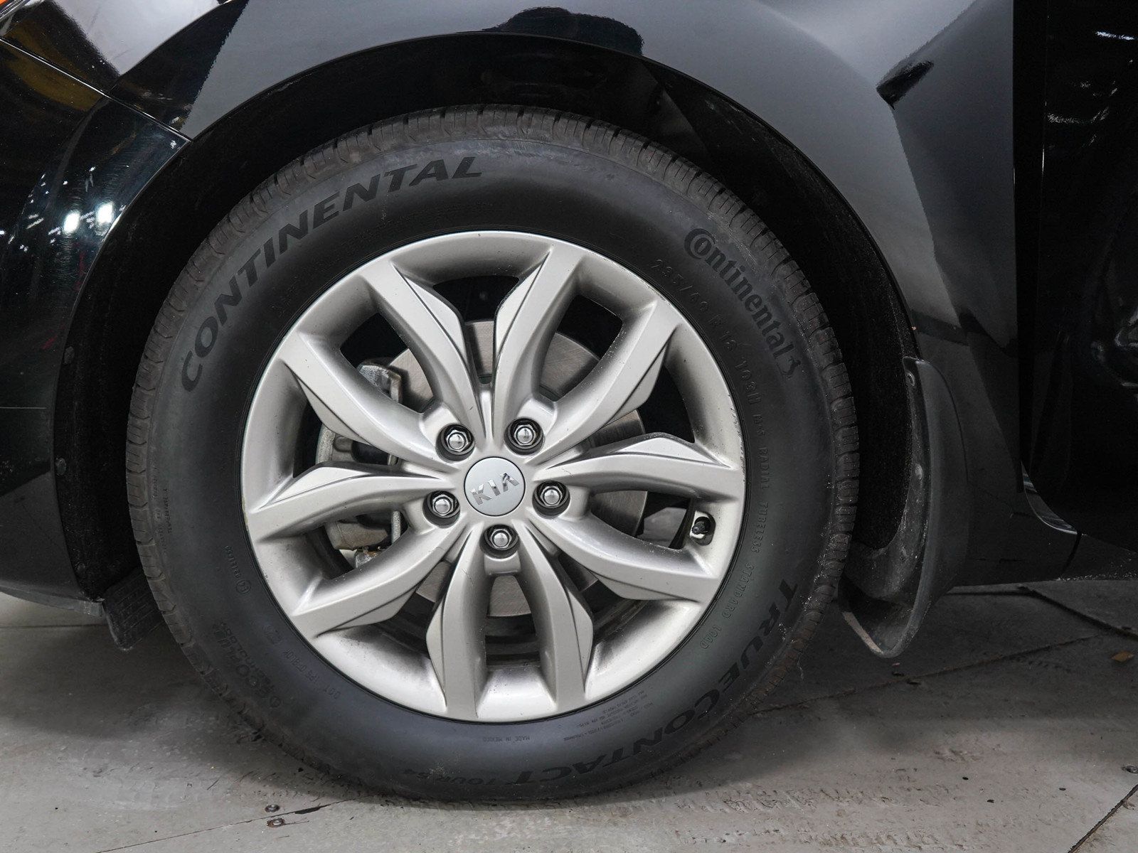 Used 2019 Kia Sedona EX FWD image 30
