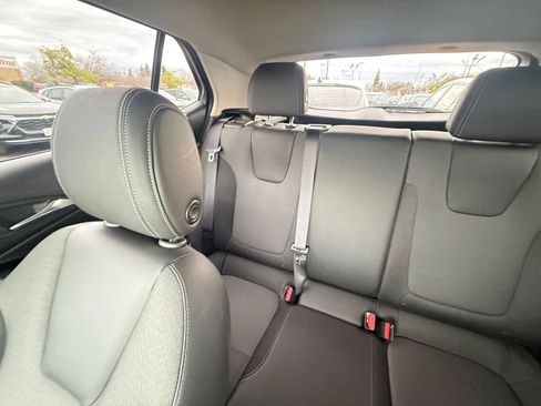 Used 2025 Buick Encore GX Preferred image 39