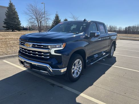 Used 2023 Chevrolet Silverado 1500 LTZ image 7