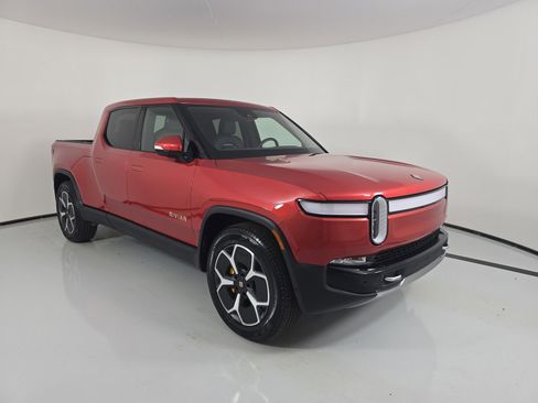 Used 2022 Rivian R1T Adventure AWD/4WD image 7