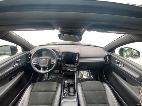 Used 2021 Volvo XC40 T5 R-Design image 35