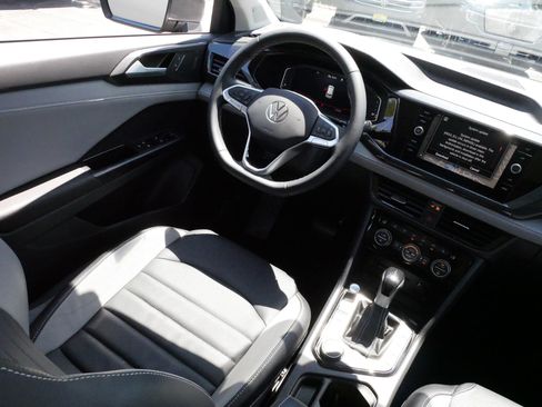 Certified 2023 Volkswagen Taos SEL AWD/4WD image 9