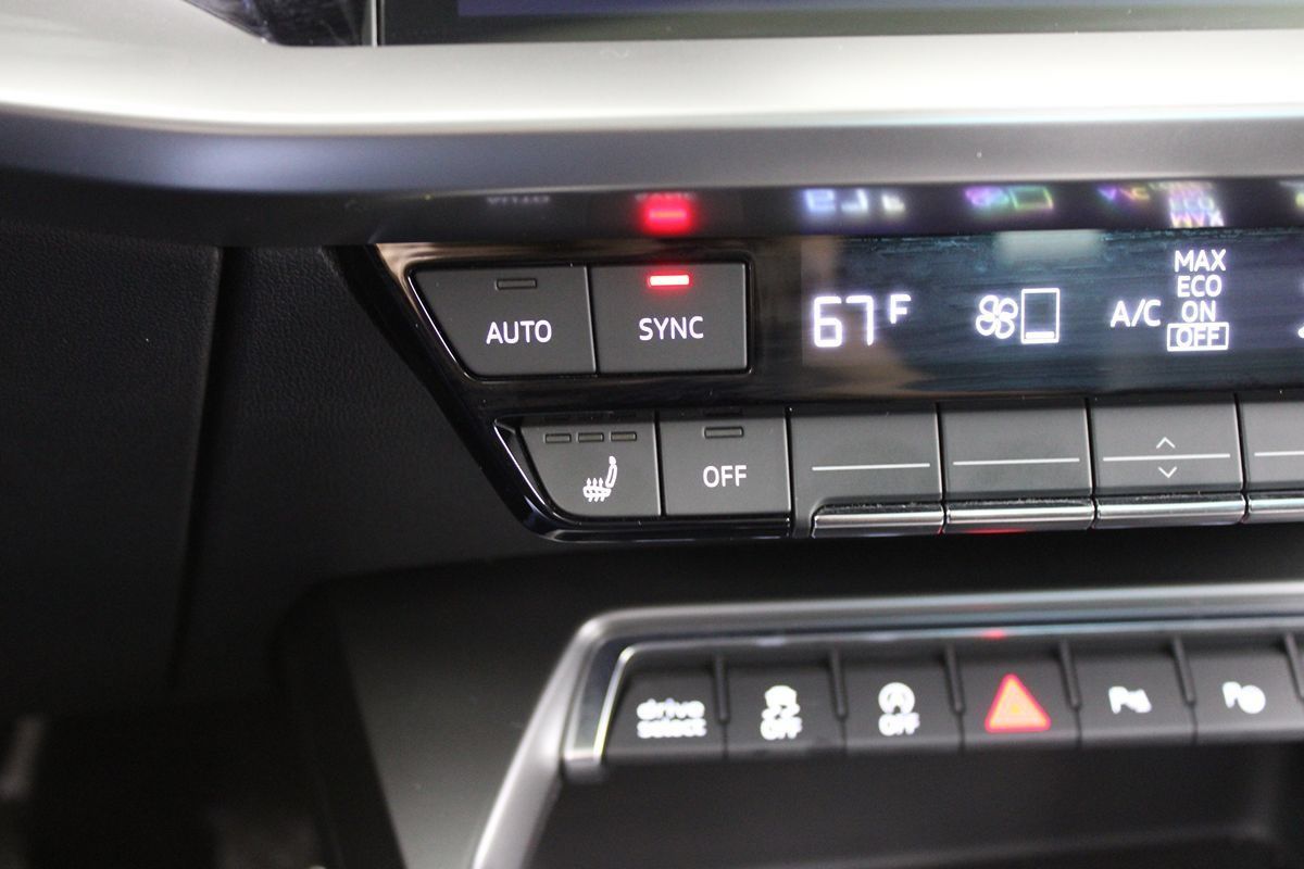 Used 2022 Audi A3 2.0T Premium Plus w/ Premium Plus Package FWD image 18