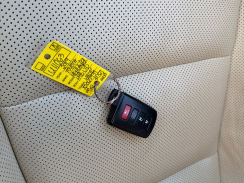 Used 2019 Toyota Highlander Limited image 33